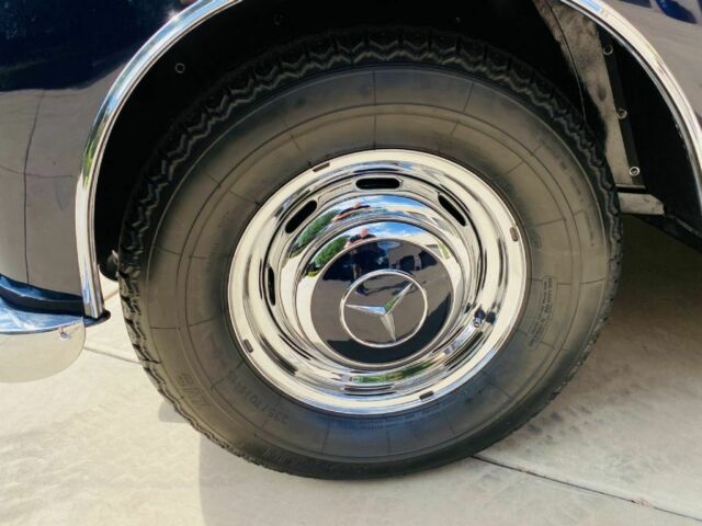 Mercedes-Benz 300Sc 1956 image number 15