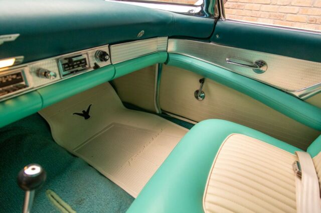 Ford Thunderbird 1955 image number 16