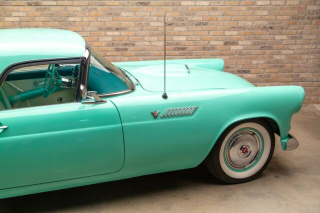 Ford Thunderbird 1955 image number 31