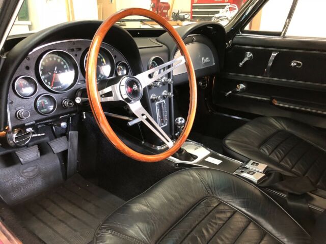Chevrolet Corvette 1966 image number 12