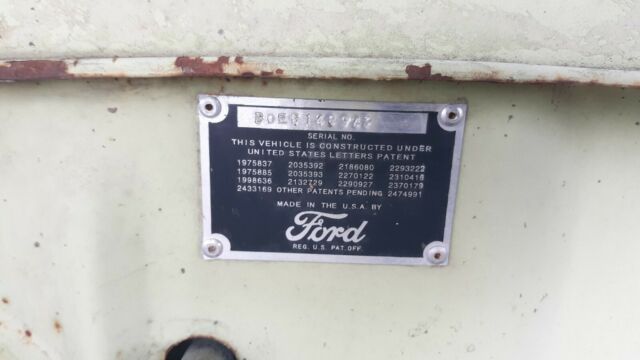 Ford Crestliner 1950 image number 37