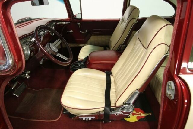 Oldsmobile Eighty-Eight 1955 image number 28