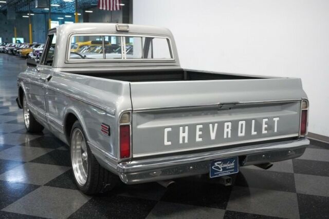 Chevrolet C-10 1971 image number 10