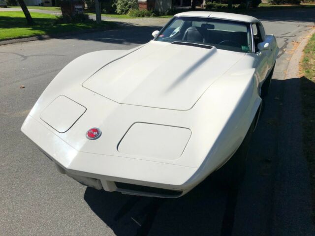 Chevrolet Corvette 1973 image number 43