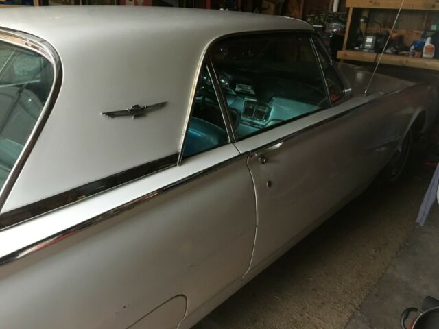 Ford Thunderbird 1962 image number 20