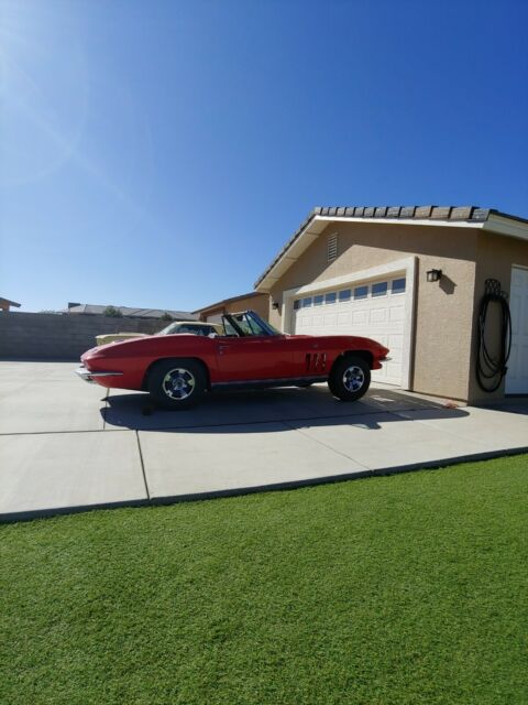 Chevrolet Corvette 1966 image number 22
