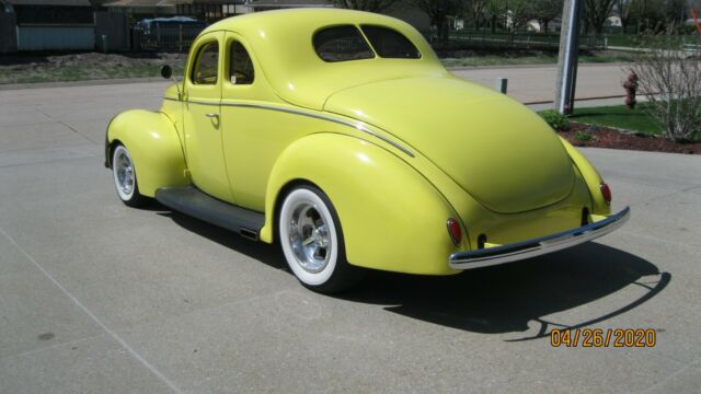Ford Deluxe 1939 image number 14