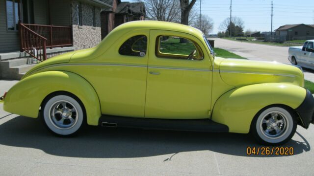 Ford Deluxe 1939 image number 18