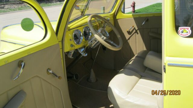 Ford Deluxe 1939 image number 23