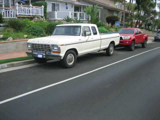 Ford F-250 1978 image number 2