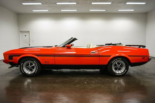 Ford Mustang 1973 image number 2
