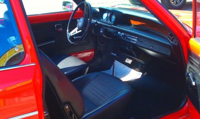 Honda Civic 1977 image number 9