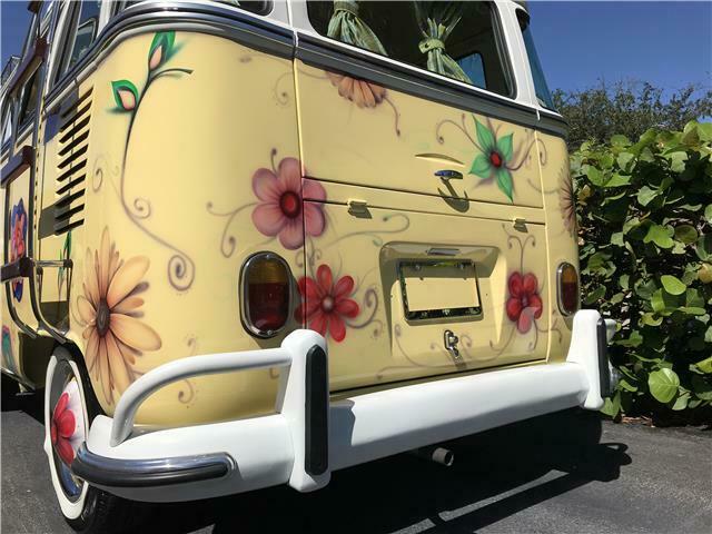 Volkswagen Bus/Vanagon 1975 image number 23