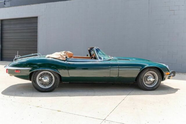Jaguar E-Type 1973 image number 21