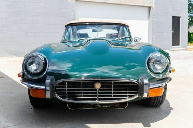 Jaguar E-Type 1973 image number 7