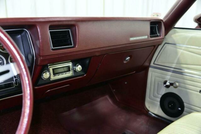 Buick Skylark 1972 image number 39