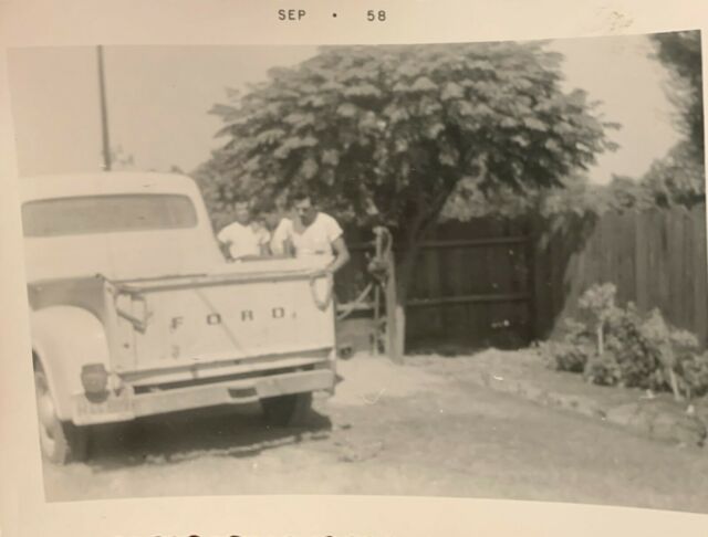 Ford F-100 1956 image number 3