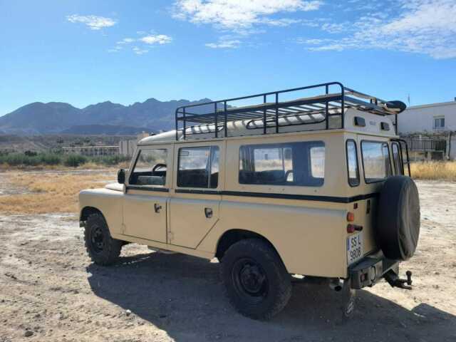 Land Rover Defender 1979 image number 10