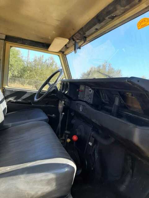Land Rover Defender 1979 image number 14