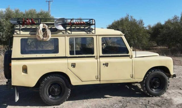 Land Rover Defender 1979 image number 21
