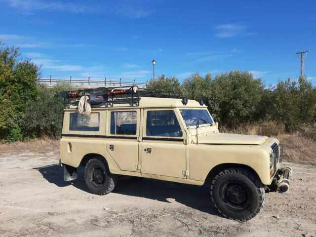 Land Rover Defender 1979 image number 30