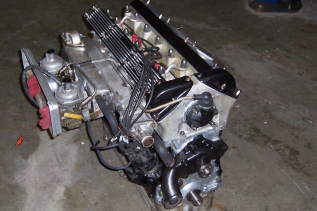Jaguar E-Type 1970 image number 23