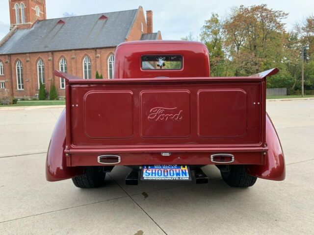 Ford F-100 1947 image number 23