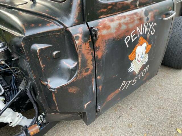 Ford F-100 1951 image number 10