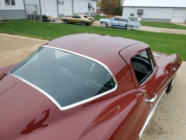 Chevrolet Corvette 1966 image number 31