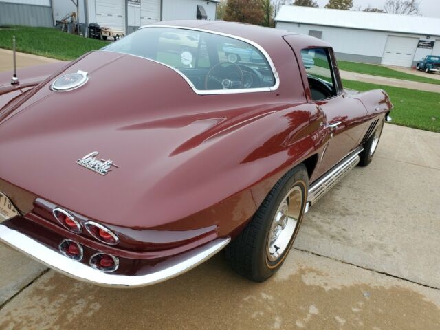 Chevrolet Corvette 1966 image number 32