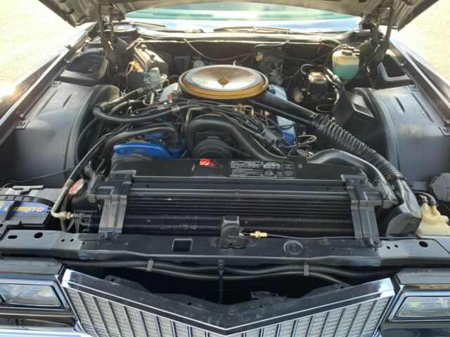Cadillac Eldorado 1976 image number 47