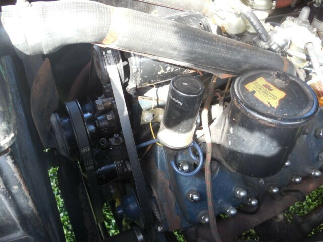 Ford Super Deluxe 1948 image number 7
