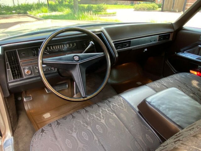 Cadillac DeVille 1969 image number 34
