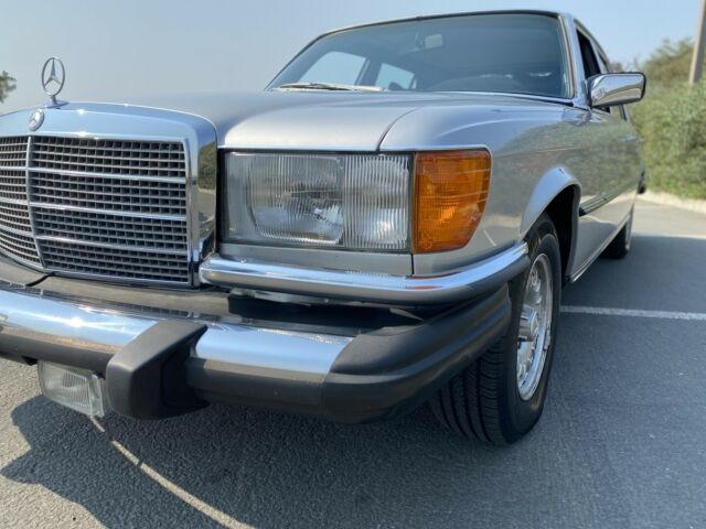 Mercedes-Benz 400-Series 1979 image number 43