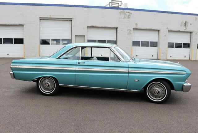 Ford Falcon 1965 image number 9