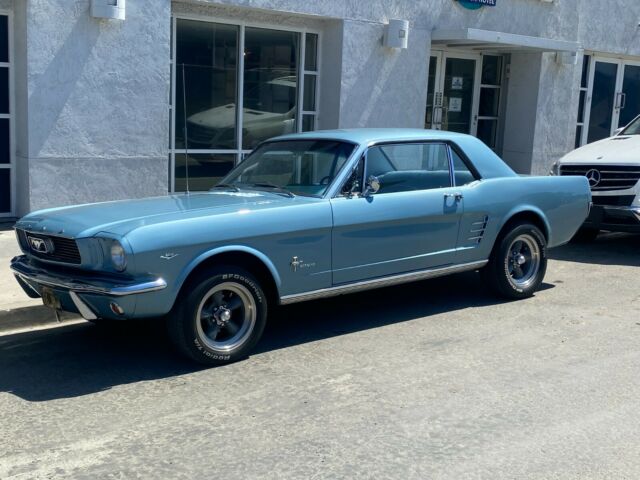 Ford Mustang 1966 image number 27