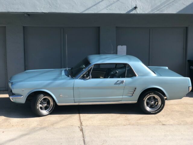 Ford Mustang 1966 image number 31