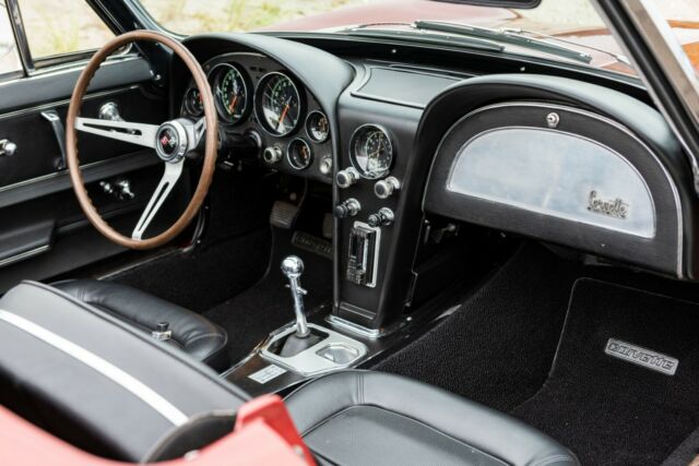 Chevrolet Corvette 1967 image number 17
