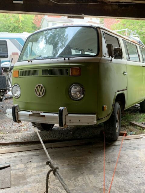 Volkswagen Transporter 1976 image number 18