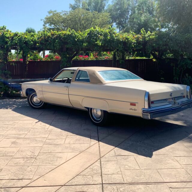 Oldsmobile Ninety-Eight 1976 image number 15