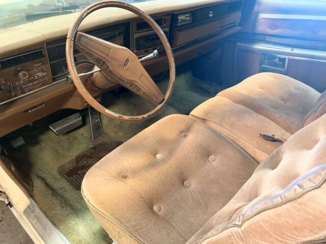 Oldsmobile Ninety-Eight 1976 image number 22
