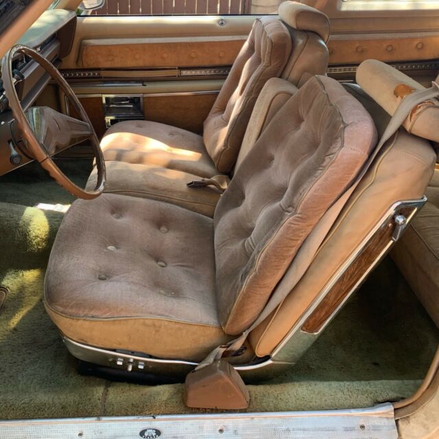 Oldsmobile Ninety-Eight 1976 image number 29