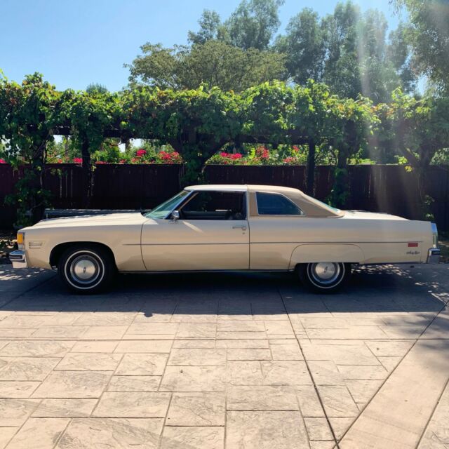 Oldsmobile Ninety-Eight 1976 image number 34