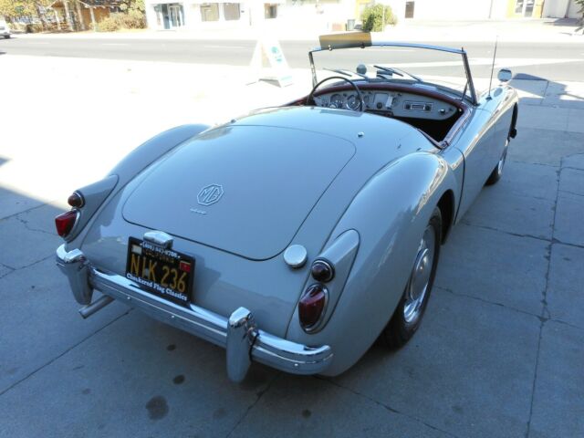 MG MGA 1960 image number 2