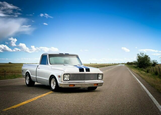 Chevrolet C-10 1971 image number 12