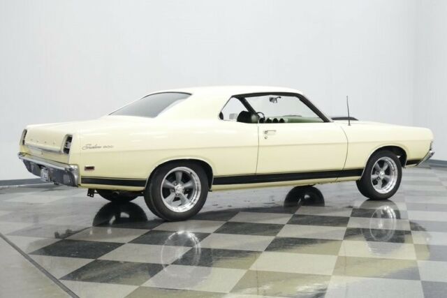 Ford Fairlane 1969 image number 14