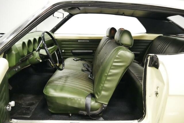 Ford Fairlane 1969 image number 4