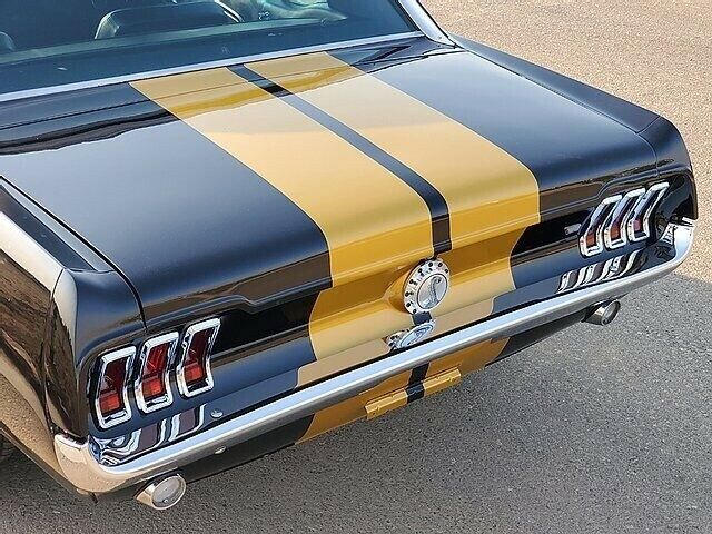 Ford Mustang 1967 image number 18