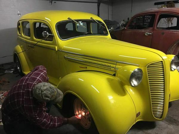 Plymouth SUICIDE SEDAN 1937 image number 0