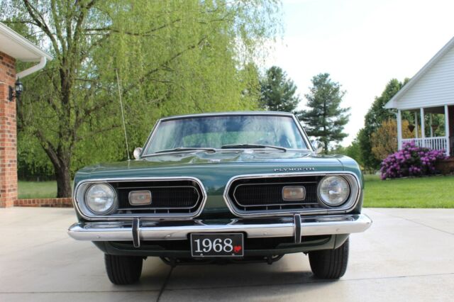 Plymouth Barracuda 1968 image number 2